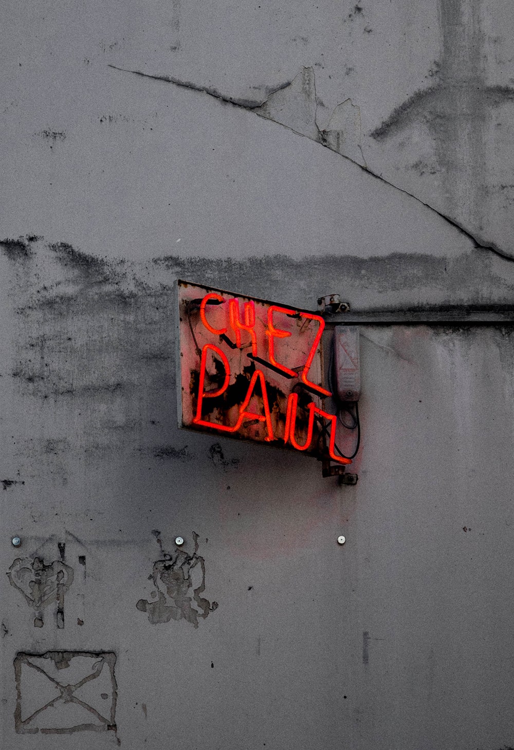 Chez Paul Logo Branding